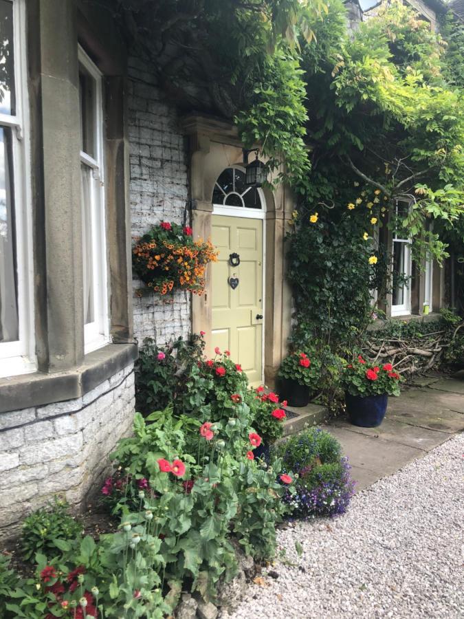 The Hollow Bed And Breakfast Great Longstone Exterior photo