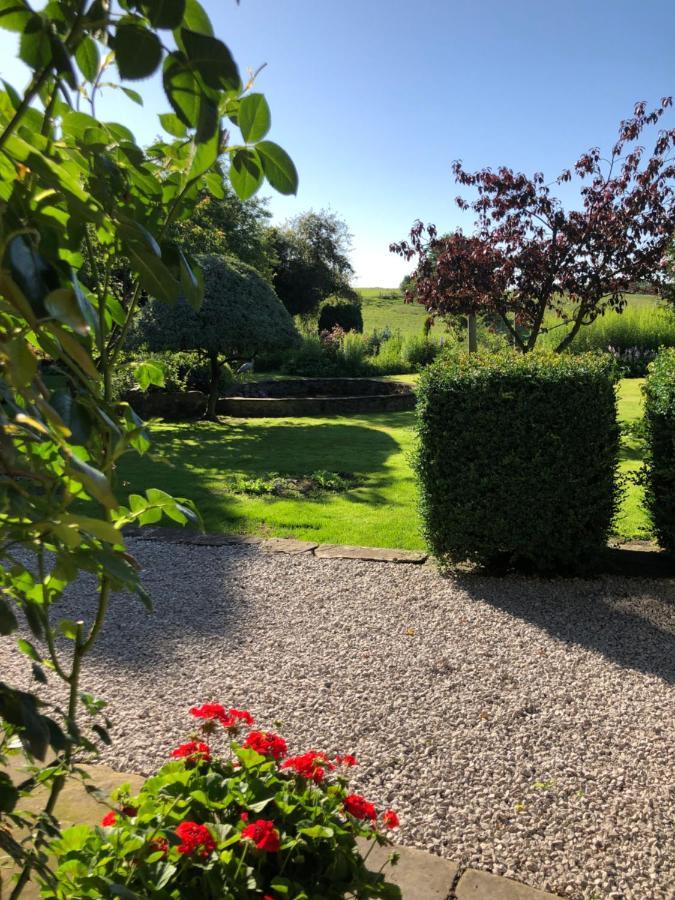 The Hollow Bed And Breakfast Great Longstone Exterior photo